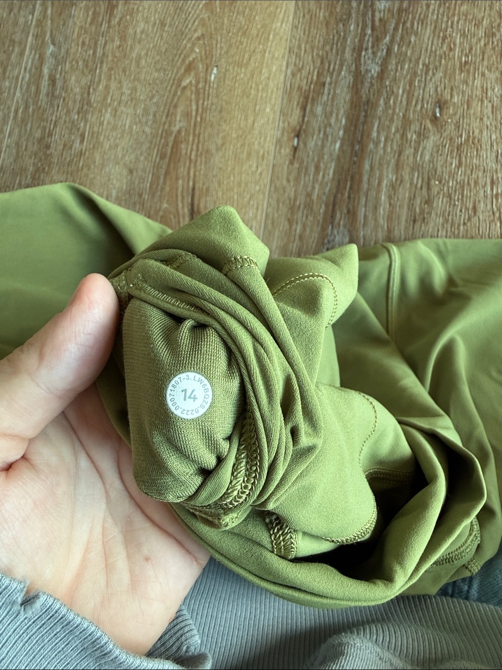 lululemon athletica Olive Green Capri Leggings - Picture 4 of 4